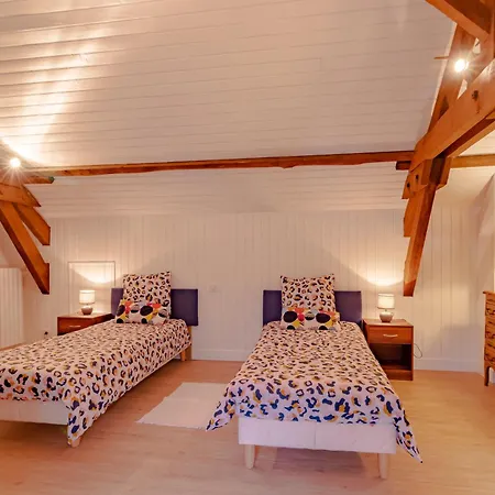 Du Cerisier Holiday home *